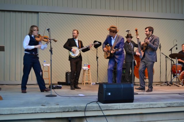 A Fiddler’s Show of Courage